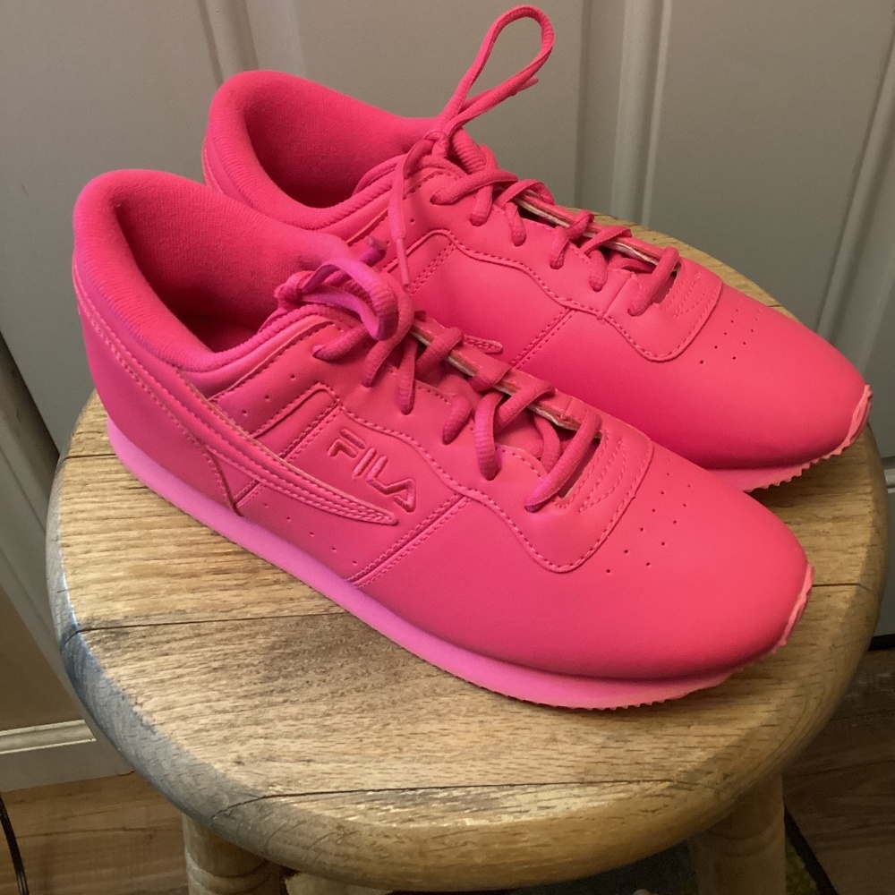 Women’s  Pink FILA IL shoes Size 10 - Picture 2 of 13